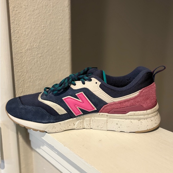 New Balance 997H Womens Shoes 11 Cordura Navy Blue Pink CW997HOC - Picture 3 of 9